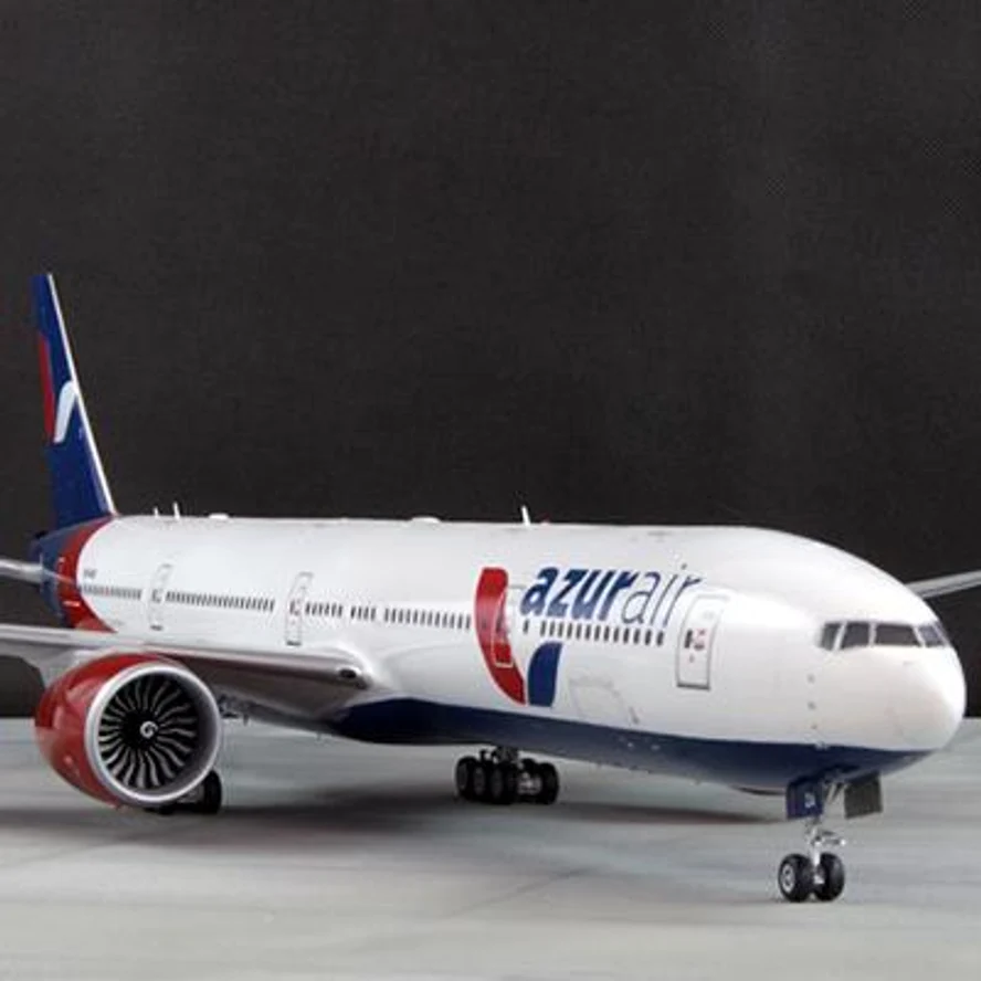 Boeing 777-300ER AZUR Air